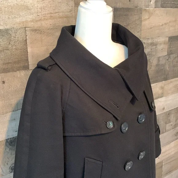 Ann Taylor Loft Short Peacoat with oversized collar - Picture 5 of 16